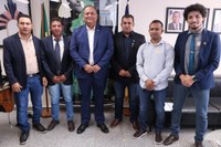 Comitiva Municipal em Brasília: Busca por Recursos e Desenvolvimento para Abreulândia